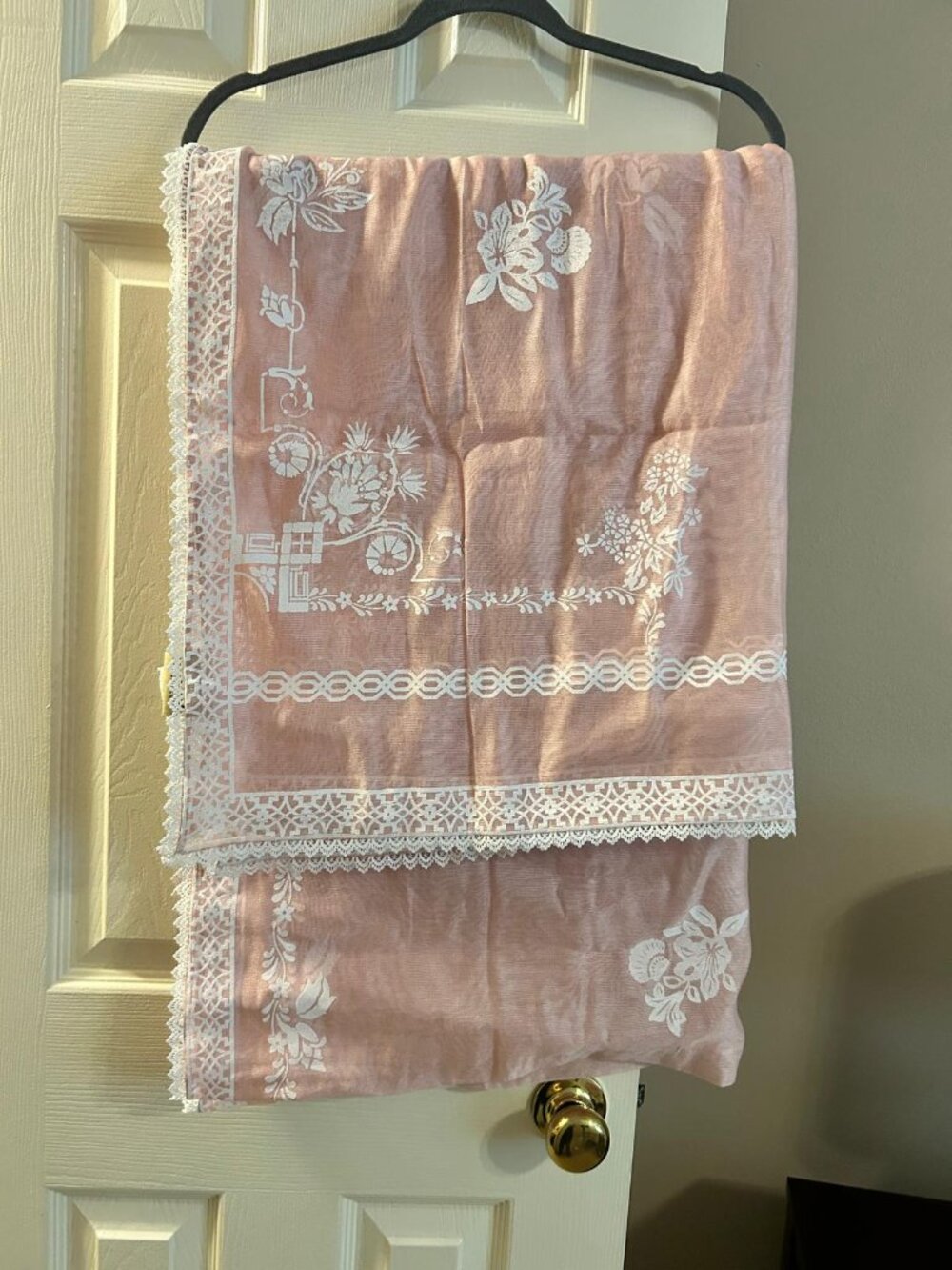 Nida Azwer - 3 piece Suit - Picture 4 of 5